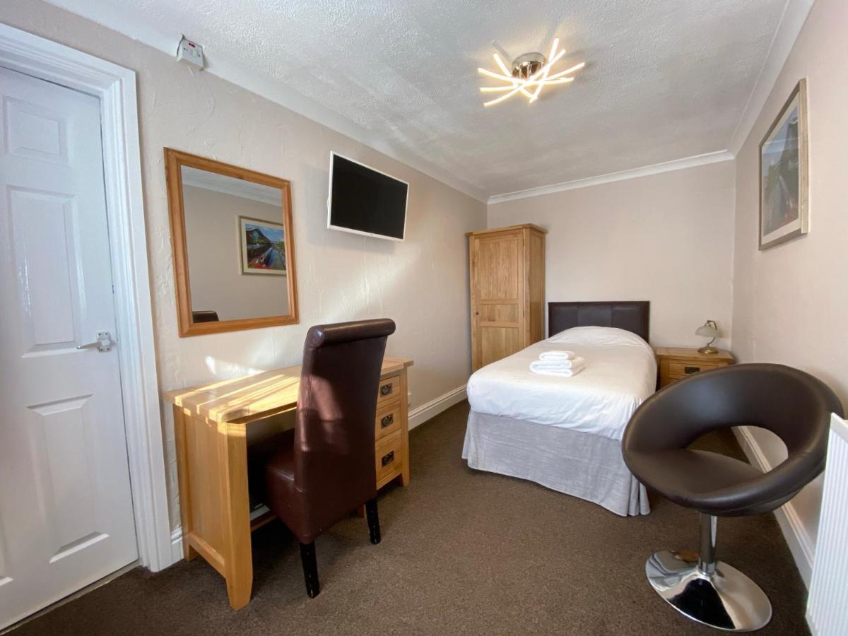 Fairlawns Guest house