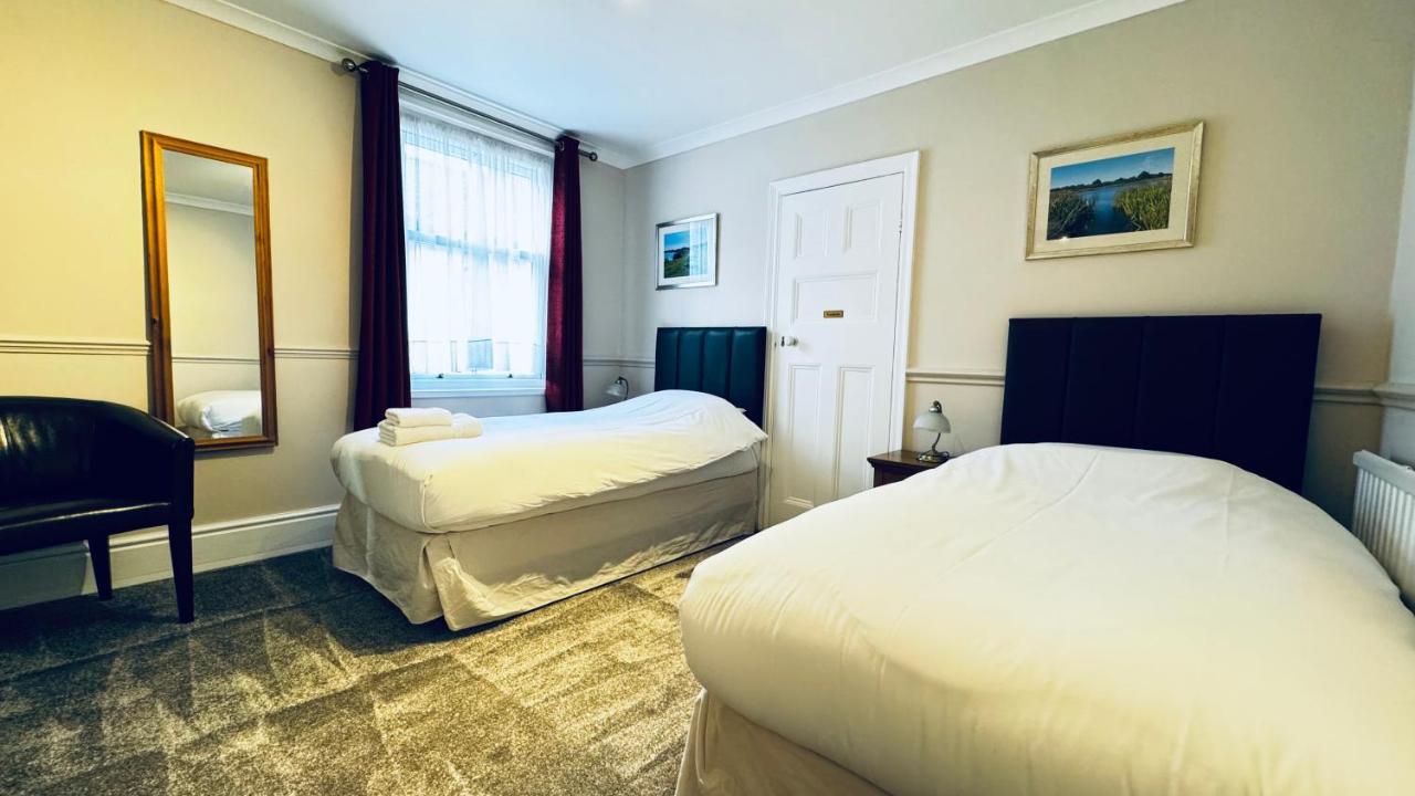 Guest house Fairlawns 3*
