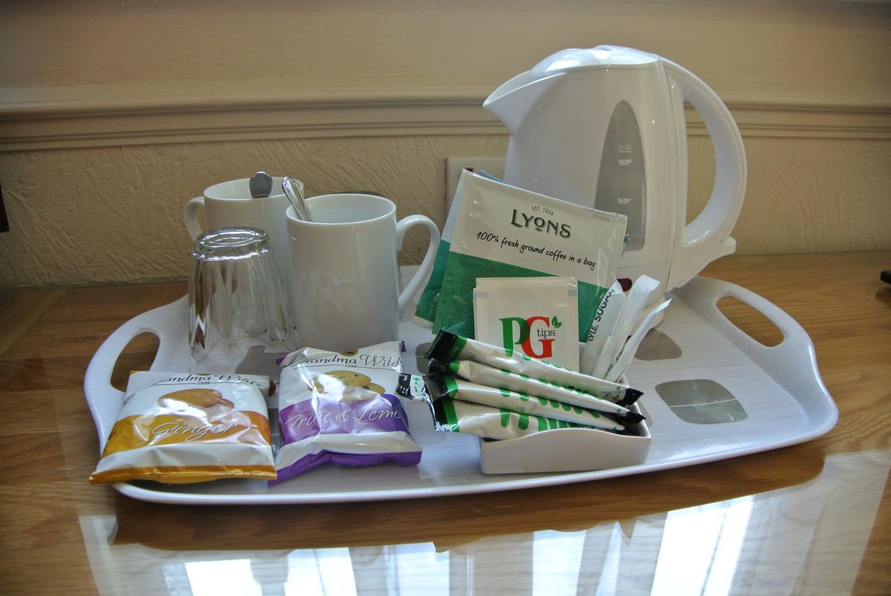 Fairlawns Guest house 3*